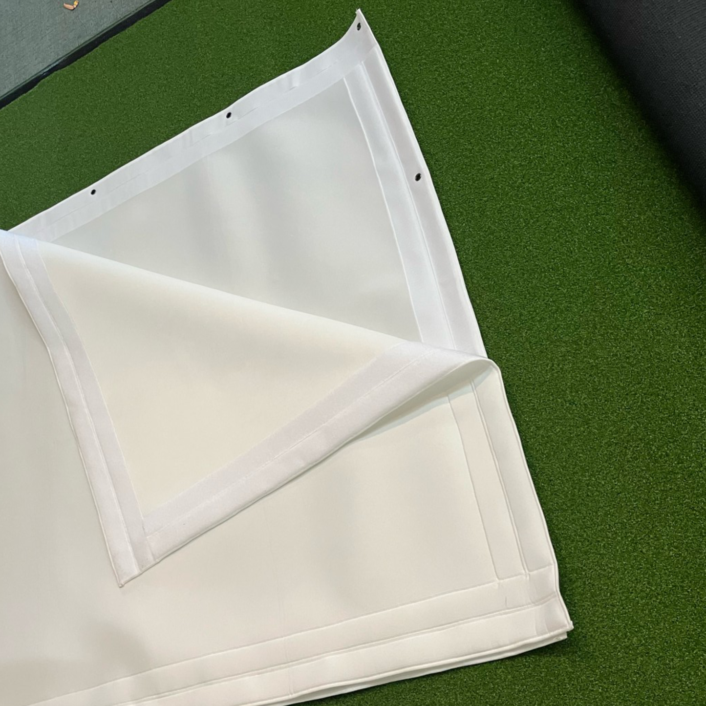 投影スクリーン